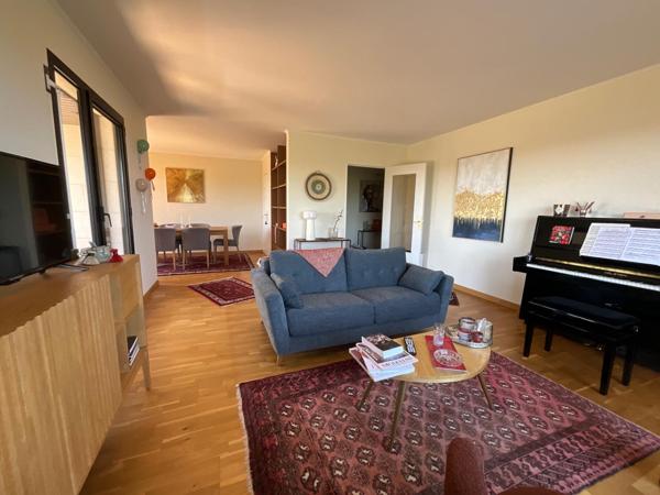 BORDEAUX APPARTEMENT 86 M² PARKING VUE DEGAGEE