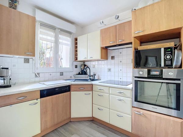 ALFORTVILLE, Jardin, stationnements, sans vis-à-vis