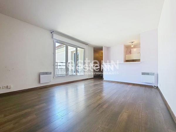 Appartement 2 pièces 42 m² à louer à Guyancourt avec parking et balcon