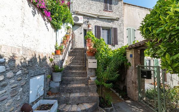 Maison à vendre    4 pièces • 76 m2 Cagnes-sur-Mer