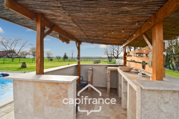 Propriété de charme proche Louhans (71500) – Authentique ferme bressane rénovée, 165 m², piscine, 4 chambres, terrain clos