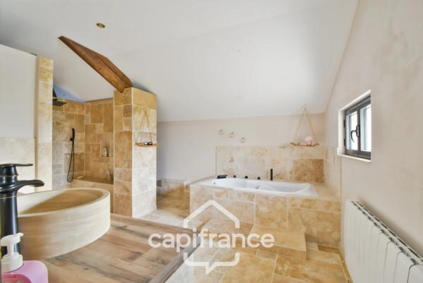 Propriété de charme proche Louhans (71500) – Authentique ferme bressane rénovée, 165 m², piscine, 4 chambres, terrain clos