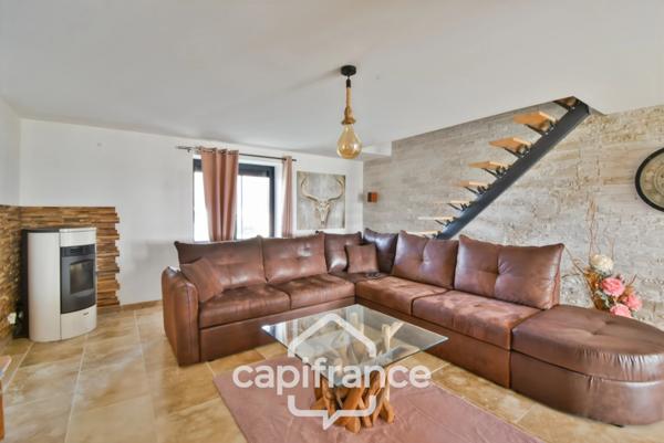 Propriété de charme proche Louhans (71500) – Authentique ferme bressane rénovée, 165 m², piscine, 4 chambres, terrain clos