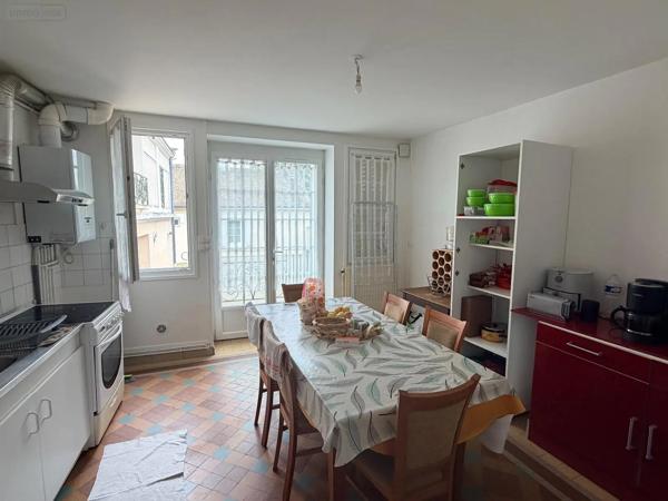 Achat - Immeuble Yvré-l'Évêque 72530 8 pièces 152 m 2 148 m 2