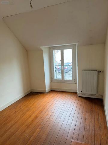 Achat - Immeuble Yvré-l'Évêque 72530 8 pièces 152 m 2 148 m 2