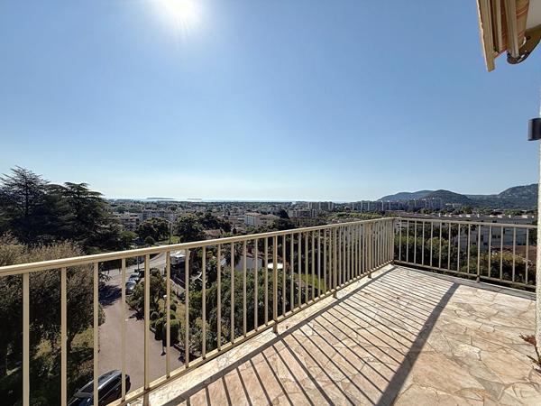 DERNIER ETAGE VUE MER ! Magnifique appartement 4/5 pièces avec garage !