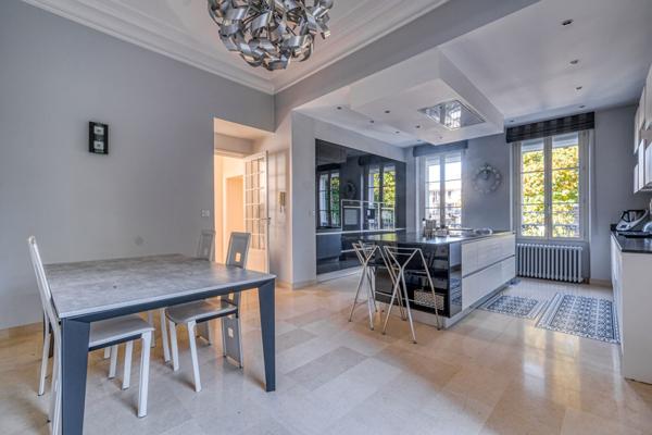 Demeure Meaux 14 pièce(s) 400 m2