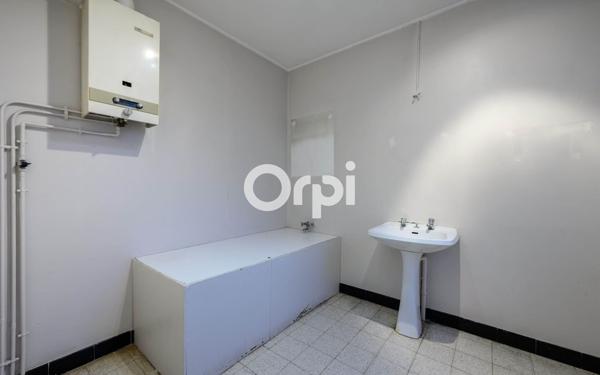 Immeuble à vendre    4 pièces • 134,20 m2 Auberchicourt