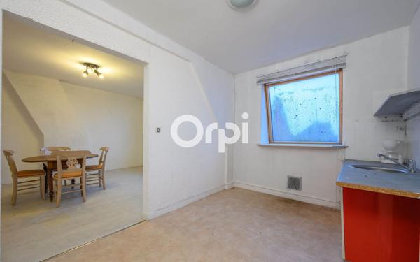 Immeuble à vendre    4 pièces • 134,20 m2 Auberchicourt