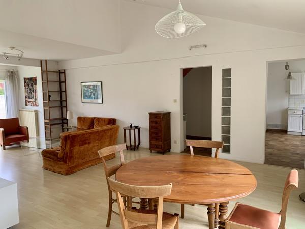 Maison de Ville près des parcs de La Rochelle