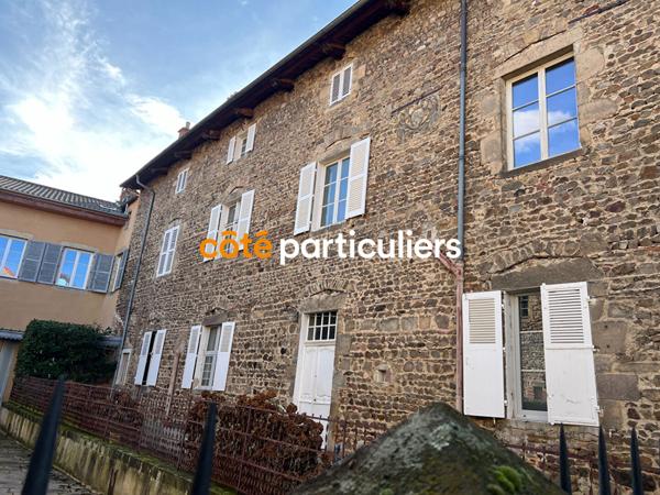 Vente Maison de ville250 m² - 8 Pièces - SAUXILLANGES (63490)