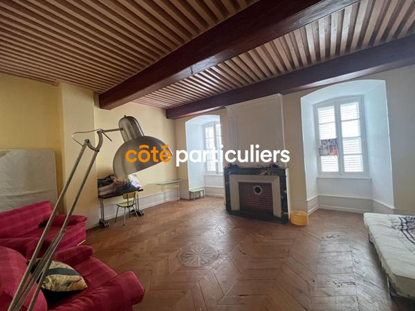 Vente Maison de ville250 m² - 8 Pièces - SAUXILLANGES (63490)