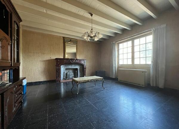 Maison à vendre    5 pièces •  Roquefort