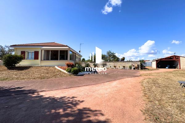 Maison des années 70 avec grand parc arboré, 4 chambres