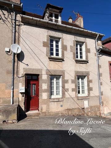 Maison en coeur de ville, sur les hauteurs