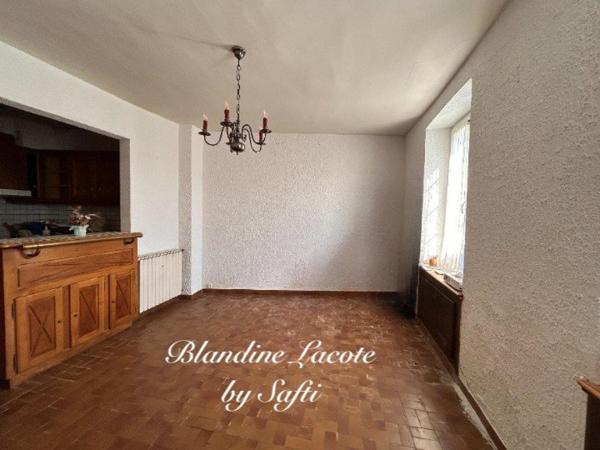 Maison en coeur de ville, sur les hauteurs