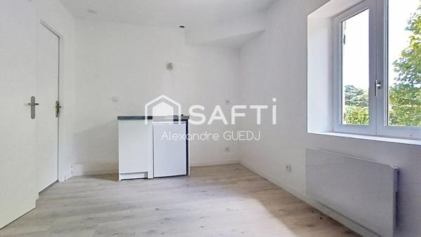 STUDIO AVEC PLACE DE PARKING PRIVATIVE