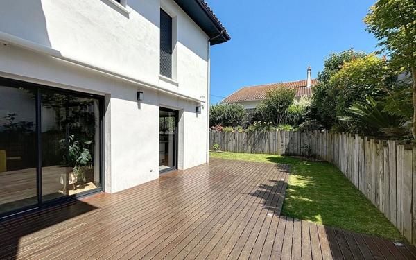 Maison à vendre    4 pièces • 140 m2 Anglet