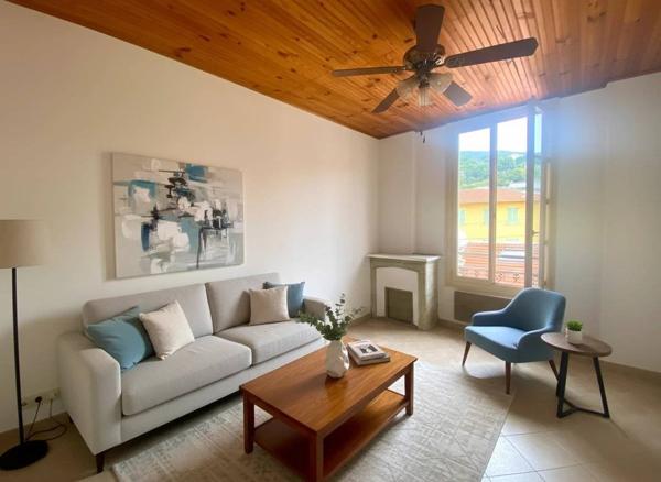 06500 Menton – CENTRE-VILLE – APPARTEMENT 3 PIÈCES AVEC BALCON ET CAVE – DERNIER ÉTAGE