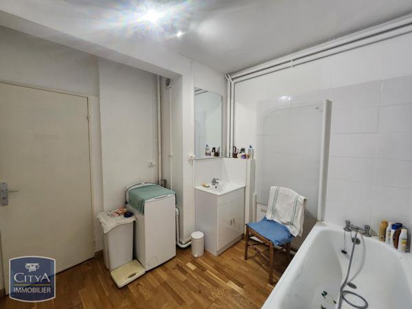 Appartement à louer 4 pièces 82.85m²