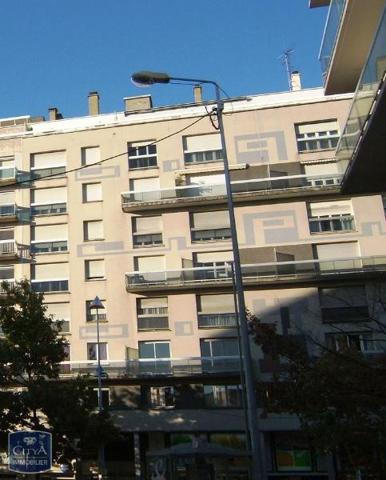 Appartement à louer 4 pièces 82.85m²