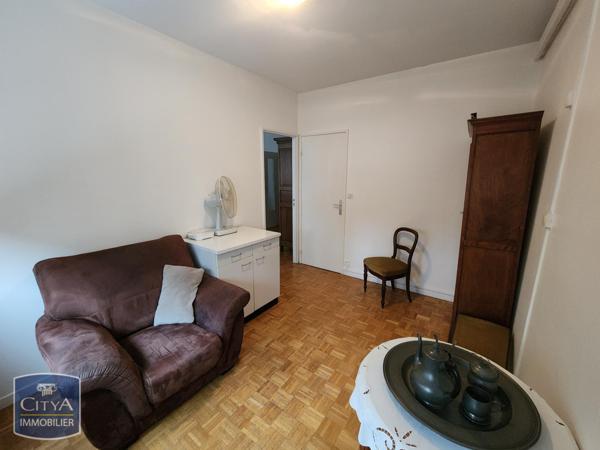 Appartement à louer 4 pièces 82.85m²