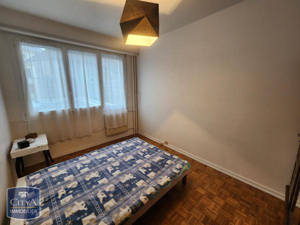 Appartement à louer 4 pièces 82.85m²