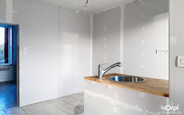 Maison à vendre    2 pièces • 49,58 m2 Commentry