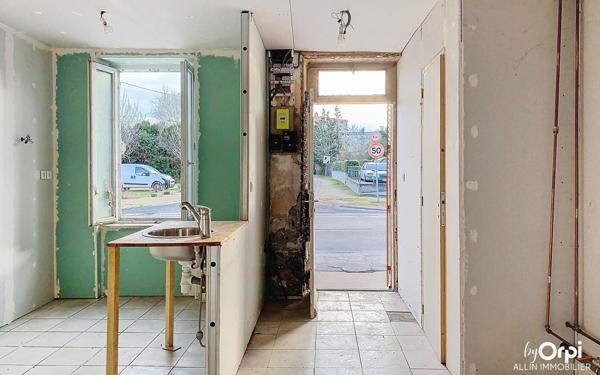 Maison à vendre    2 pièces • 49,58 m2 Commentry