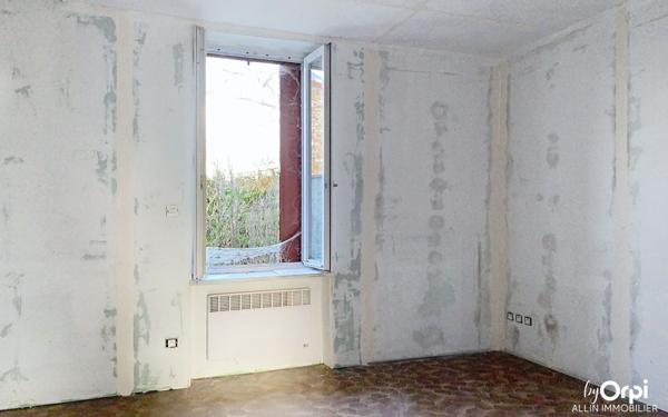 Maison à vendre    2 pièces • 49,58 m2 Commentry