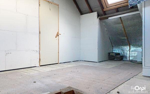 Maison à vendre    2 pièces • 49,58 m2 Commentry