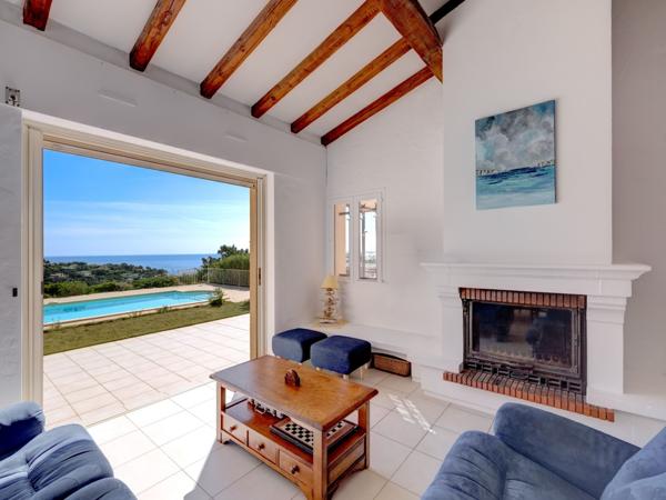 Vente Villa de luxe Les Issambres 5 Pièces 140 m²