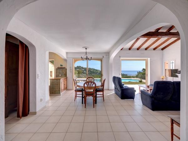 Vente Villa de luxe Les Issambres 5 Pièces 140 m²