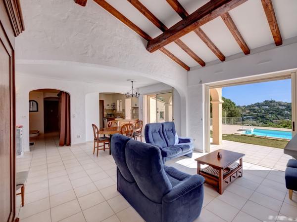 Vente Villa de luxe Les Issambres 5 Pièces 140 m²