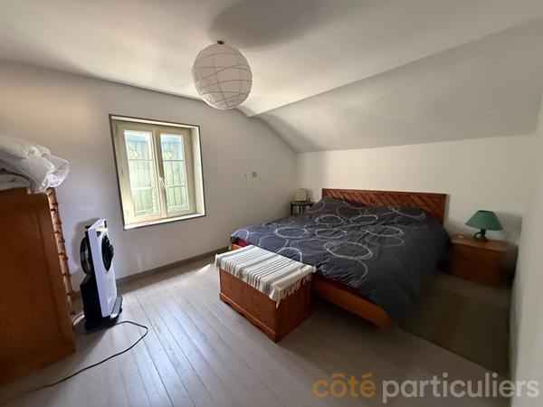Vente
                Maison67 m² - 4 Pièces -
                    SAINT PIERRE LES ETIEUX (18210)