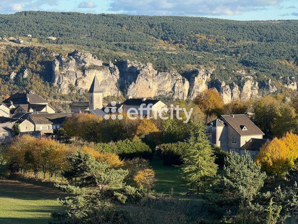 Maison 9 pièces - 275 m²