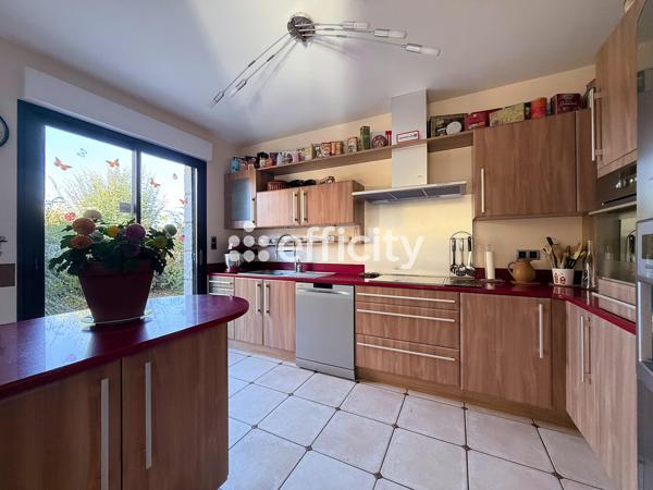 Maison 9 pièces - 275 m²