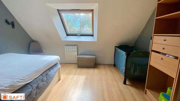 Maison familiale avec atelier indépendant