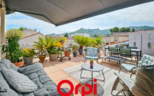 Appartement à vendre    11 pièces • 523 m2 Marseille 11