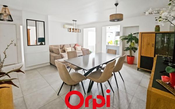 Appartement à vendre    11 pièces • 523 m2 Marseille 11