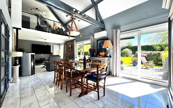 Maison à vendre    7 pièces • 208 m2 Bihorel