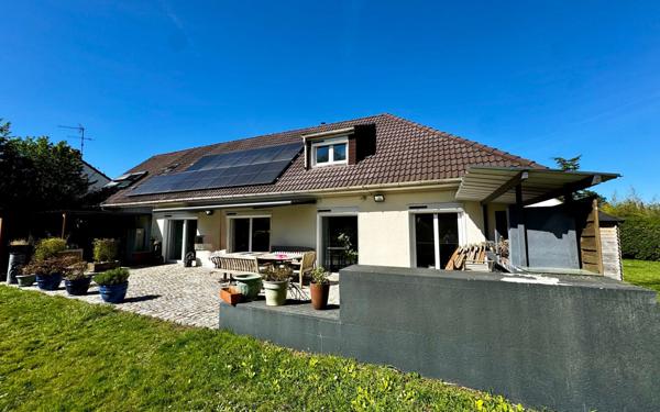 Maison à vendre    7 pièces • 208 m2 Bihorel