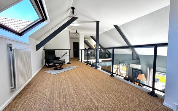 Maison à vendre    7 pièces • 208 m2 Bihorel