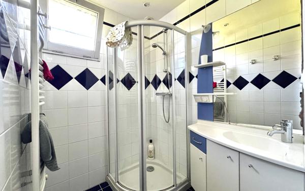Maison à vendre    7 pièces • 208 m2 Bihorel