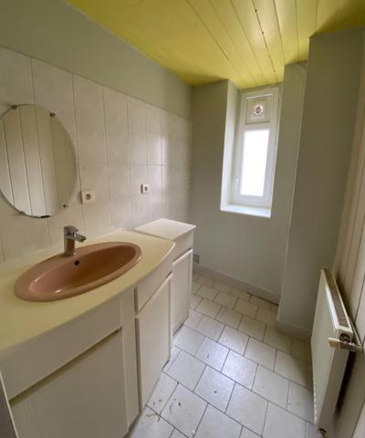 Bunzac. Maison 82 m² avec cave