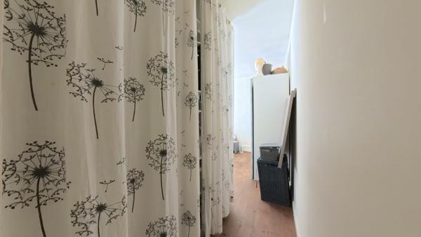 Généreux appartement familial 106 m² T6 en Rez de jardin proche gare, écoles et supermarché