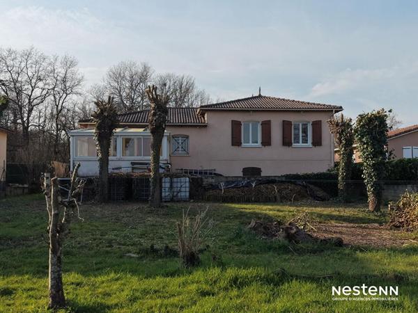 A Vendre Maison de 110 m² avec garage en sous-sol et jardin clôturé à Condom