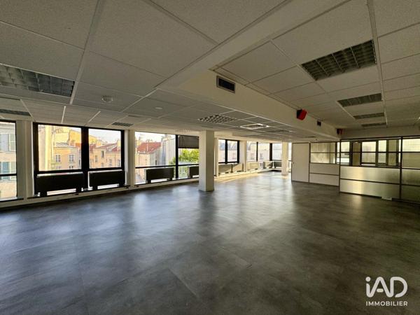 Bureaux à vendre 1 236 m² Saint-Cloud