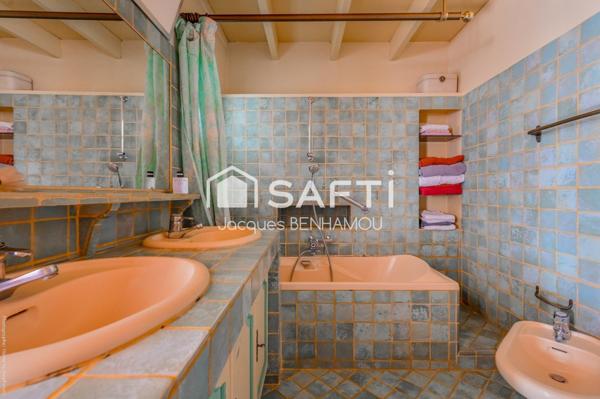 maison 350M2 + cabanon 30m2 + piscine