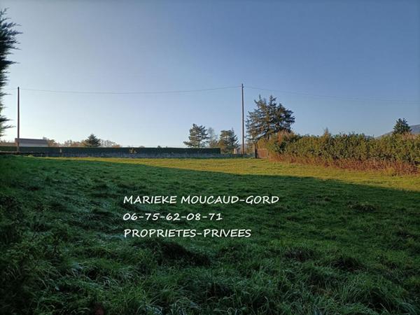 Bas-en-basset centre  TERRAIN constructible de 1000m²
